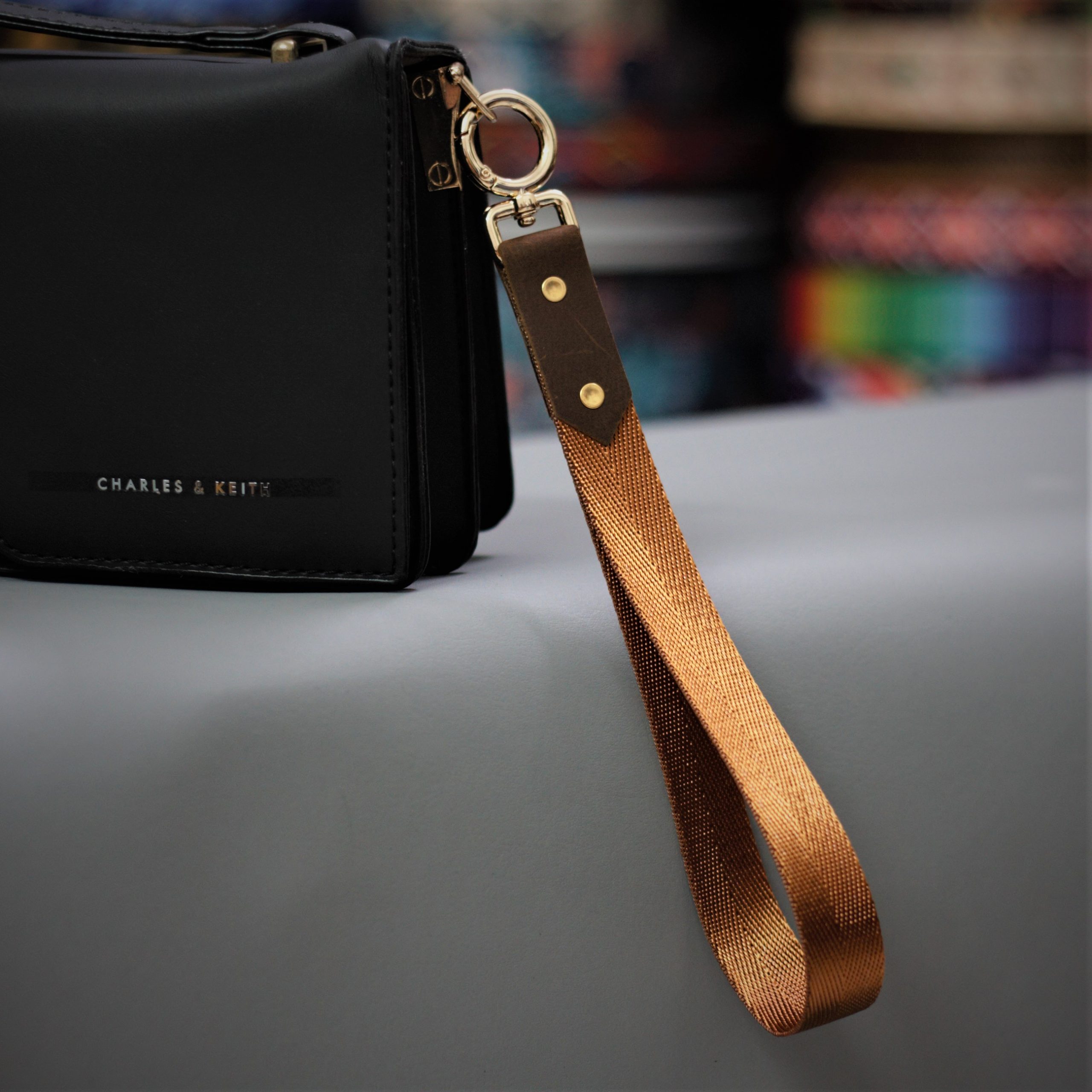 Strap product name, Strap product name