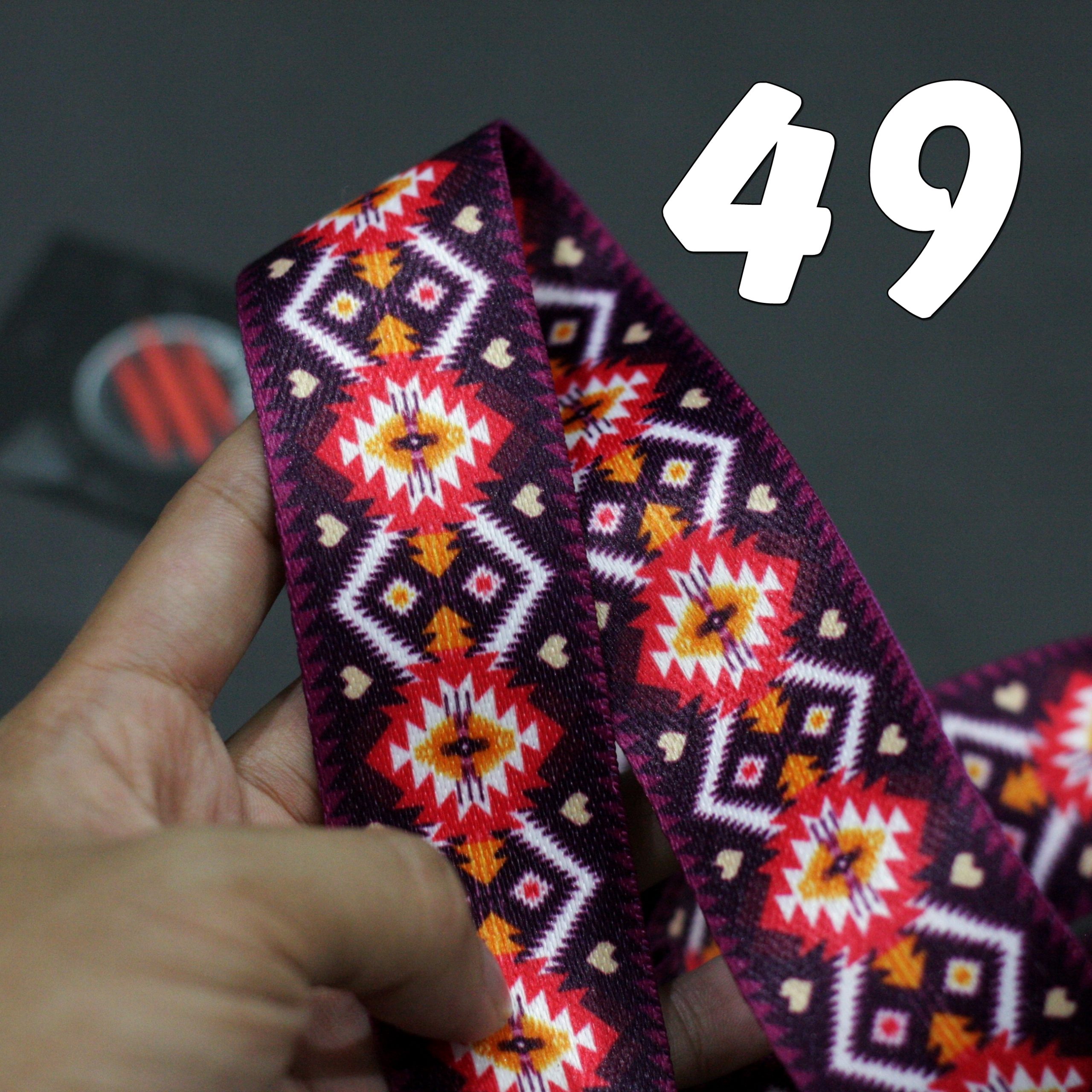 Mã 49 – Hình Thoi Tím
