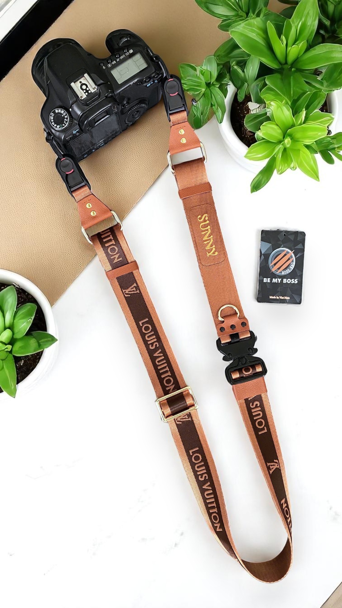 [2 in 1] Đeo Máy Ảnh Thao Tác Nhanh Nâu Bò x LV