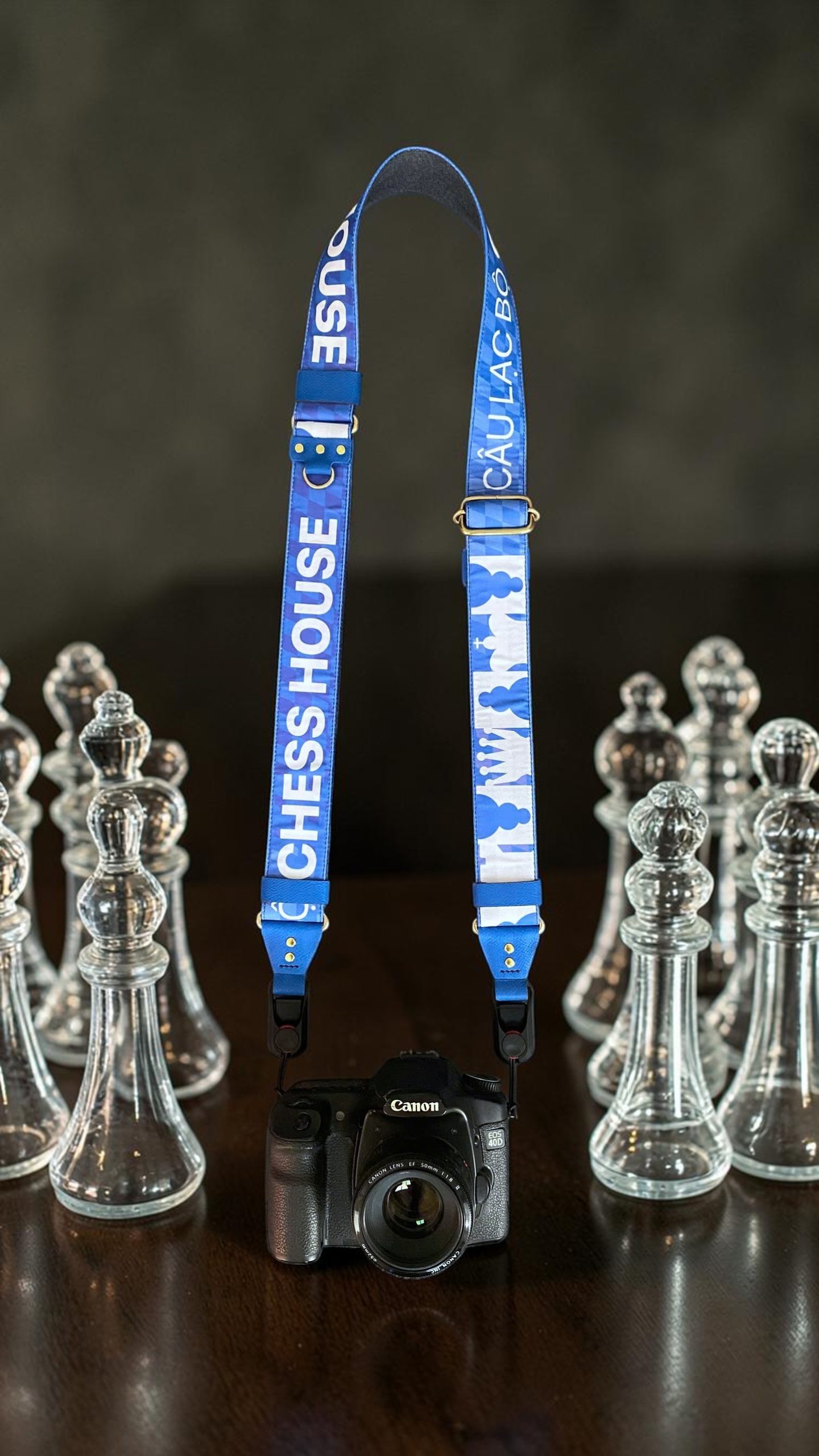 Dây Đeo Máy Ảnh Thao Tác Nhanh Họa Tiết CHESS HOUSE